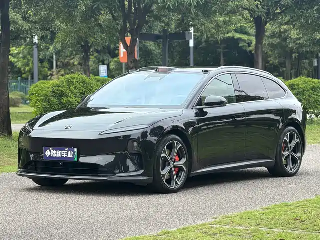 NIO NIO ET5T 2023 Model 75kWh Touring