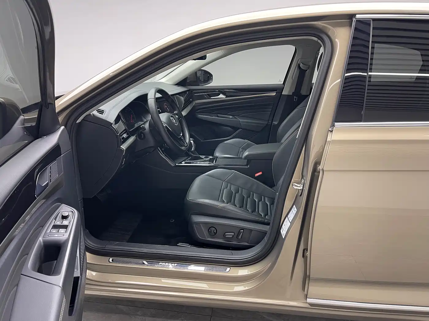 Volkswagen Passat 2019 330TSI Elite (China V) фото 16