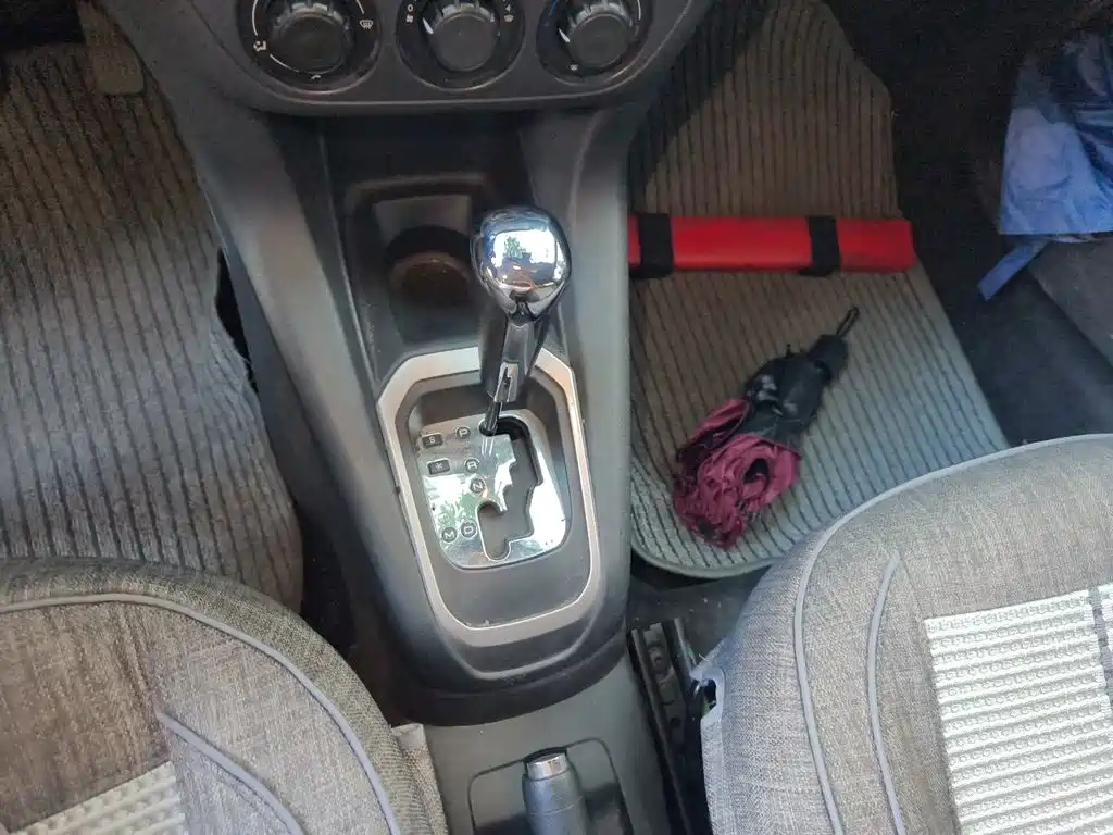Peugeot 301 2014 2014 1.6L Automatic Comfort Edition