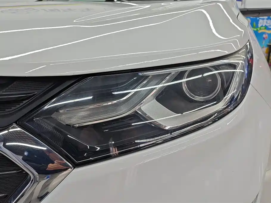 Chevrolet Equinox 2018 550T Automatic 4WD Pioneer Edition фото 5