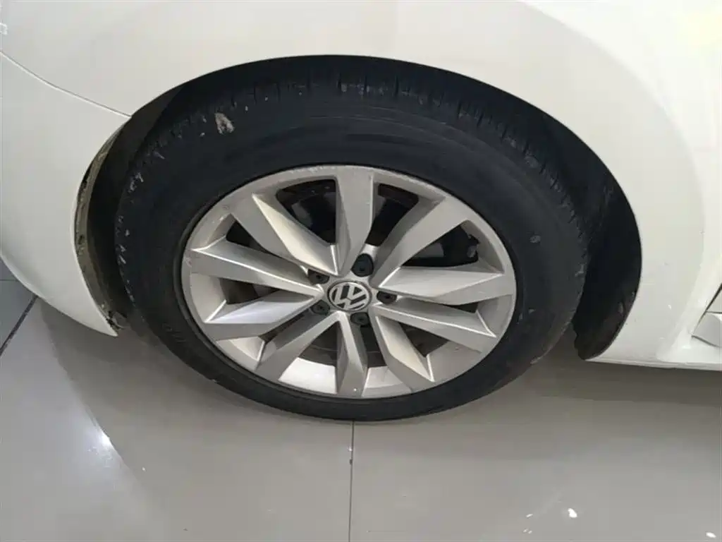 Volkswagen Beetle 2015 280TSI фото 23