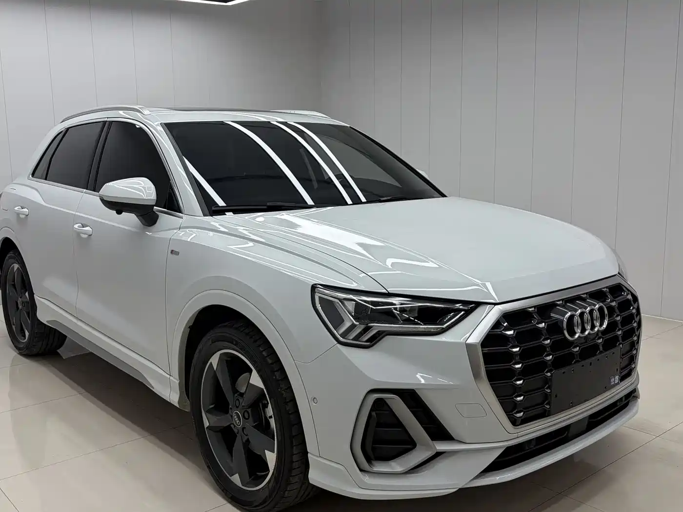Audi Q3 2022 35 TFSI Fashion Dynamic фото 3