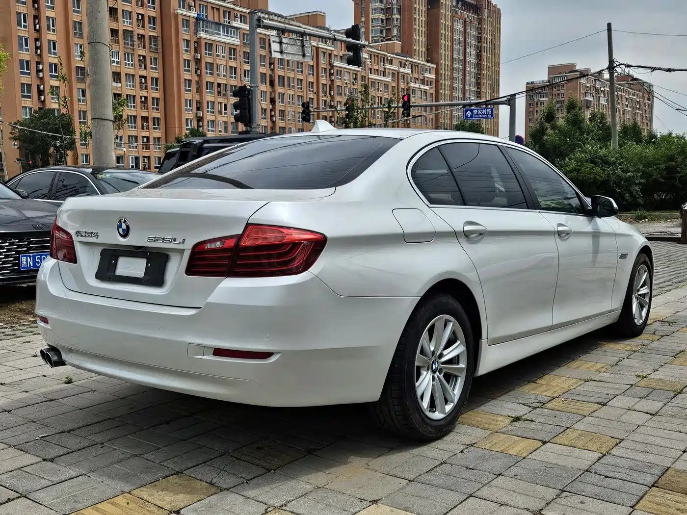 BMW 5 Series 2014 520Li Elegance фото 4