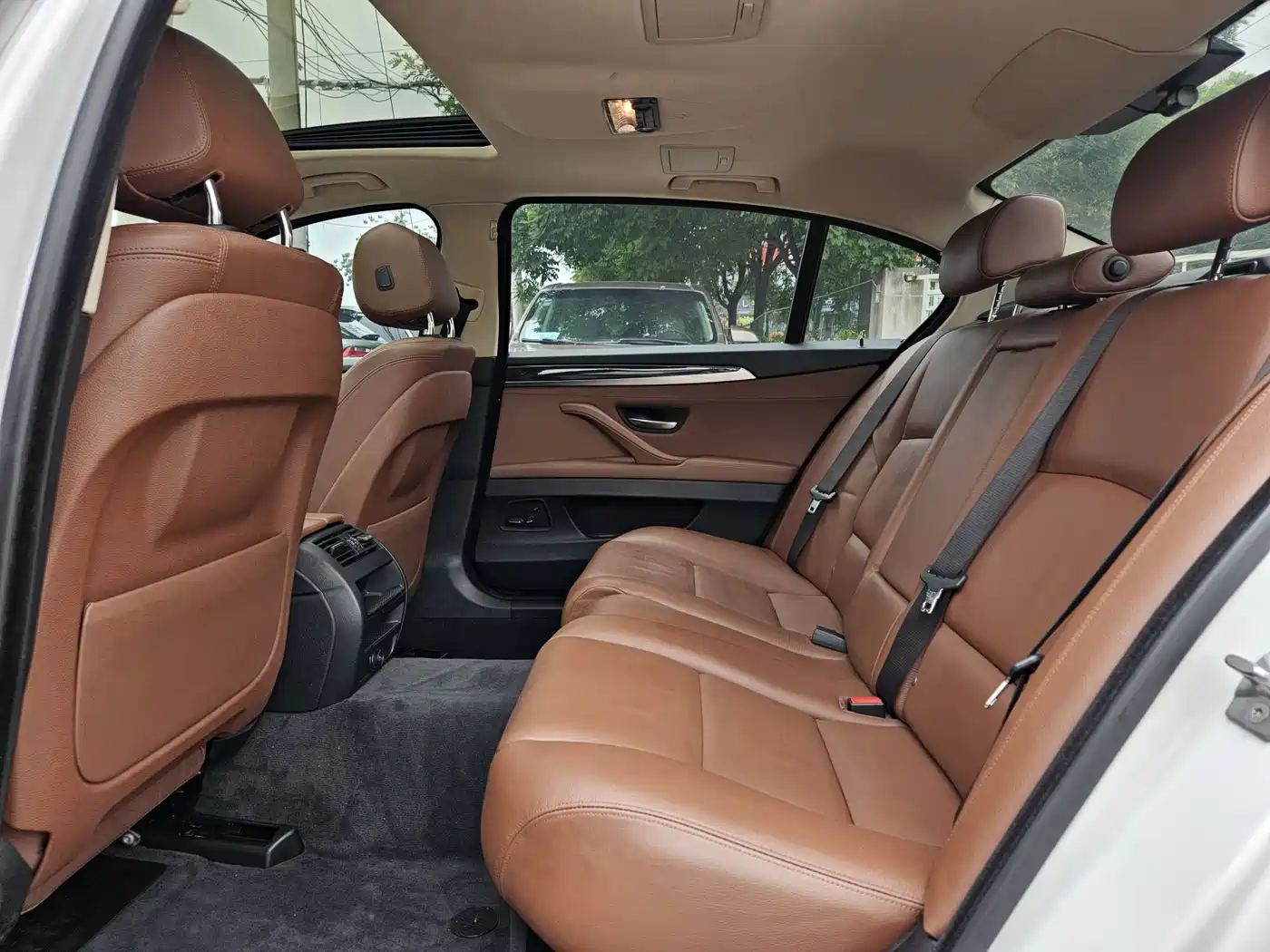 BMW 5 Series 2014 520Li Elegance фото 9