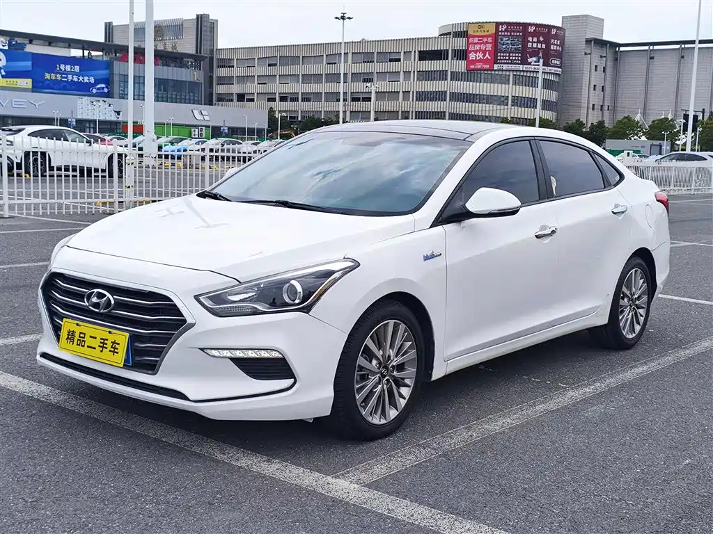 Hyundai Mistra 2017 1.6T Automatic Smart GLS (China V)