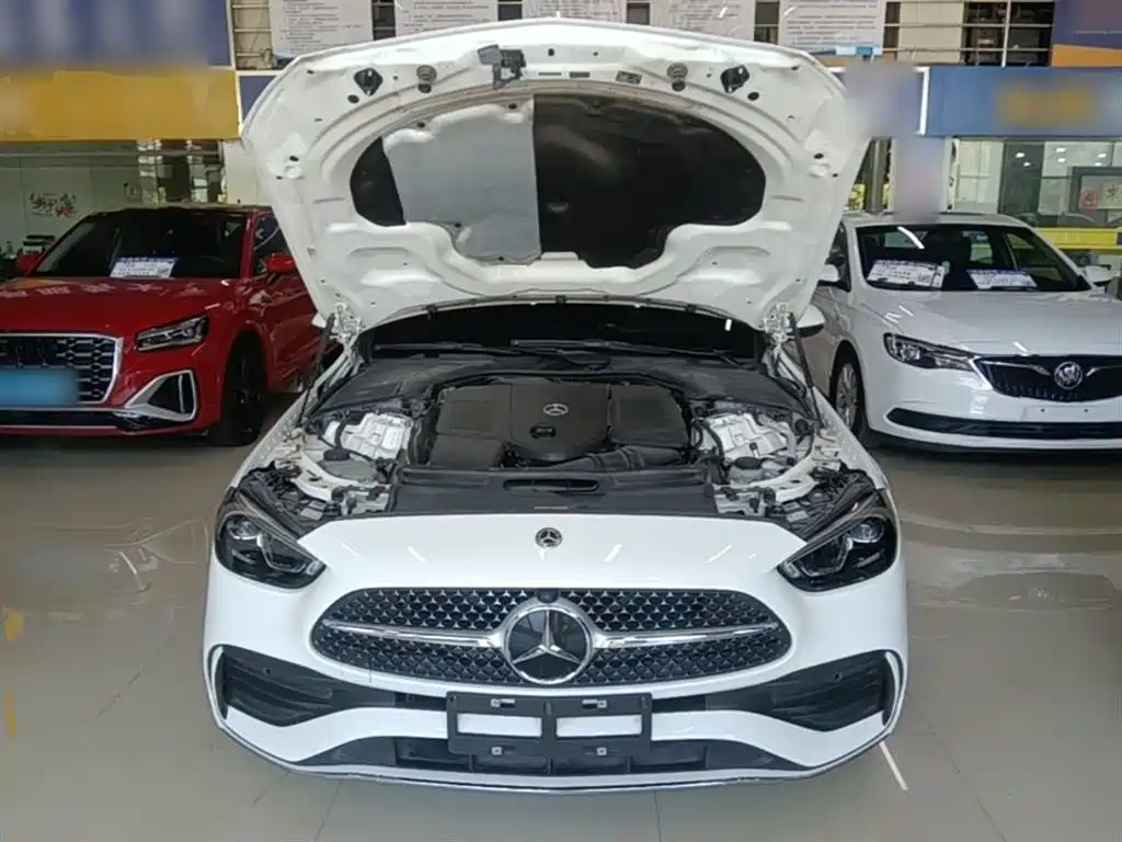 Фото 20 - Mercedes-Benz C-Class