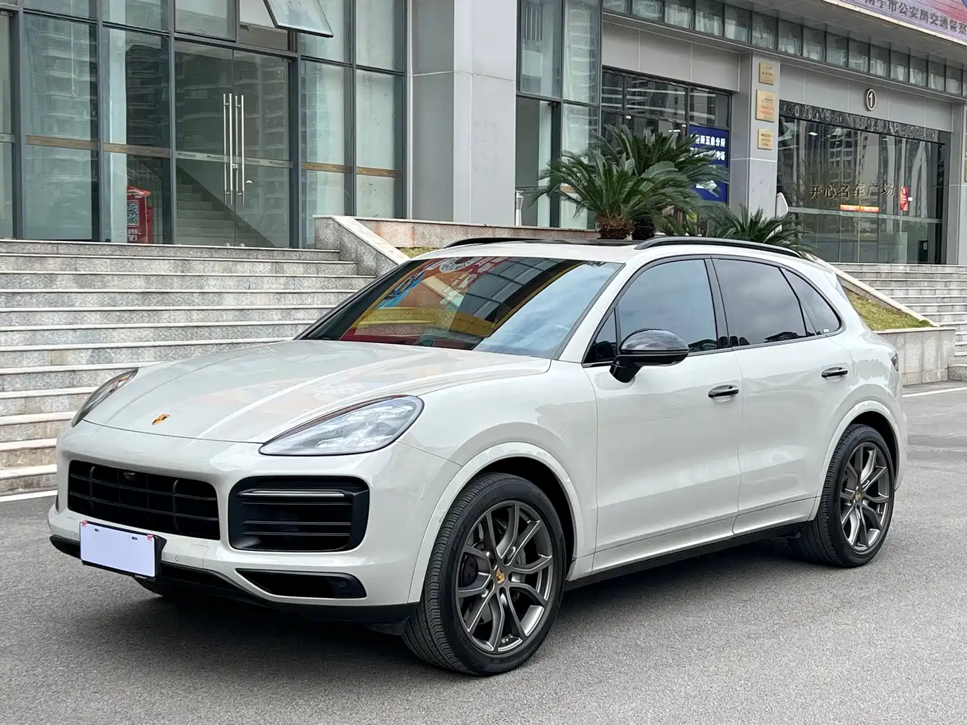 PORSCHE CAYENNE