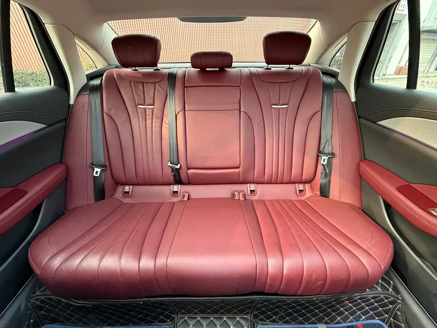 Hongqi H5 2024 2.0T Automatic Smart Connect Flag Smooth Edition фото 18
