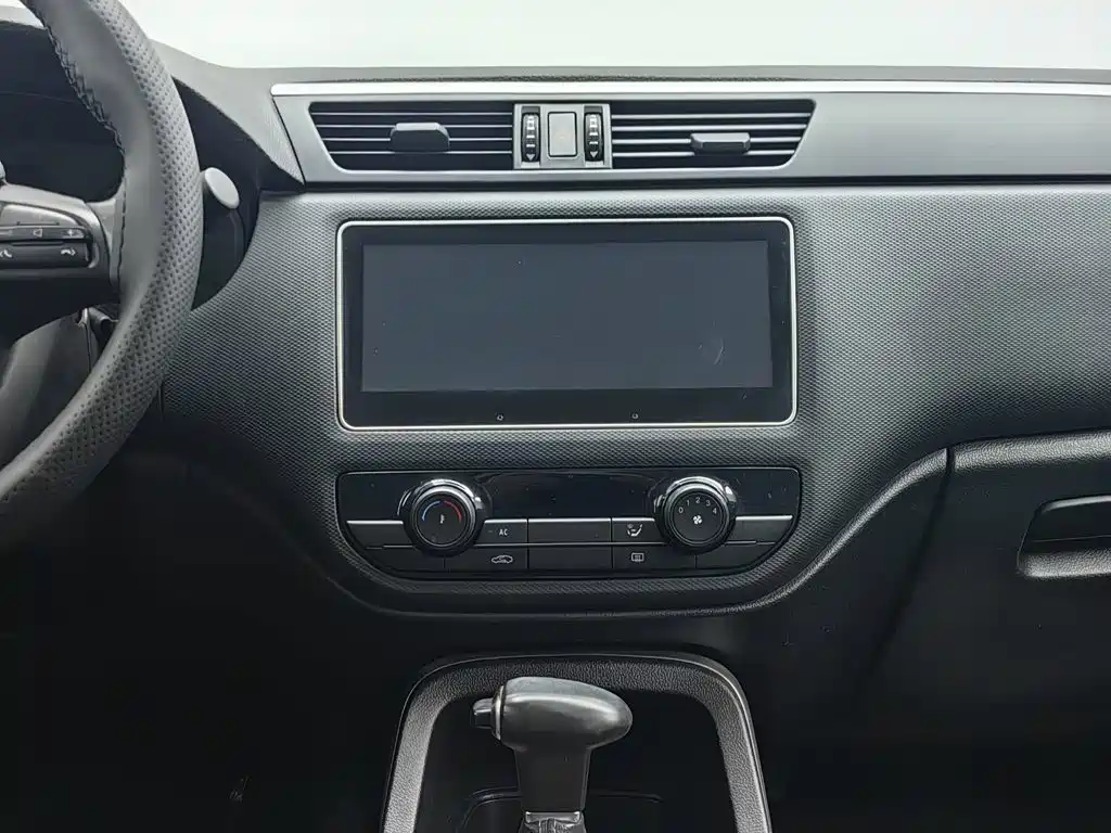 Qoros 5 2019 2018 Facelift 1.6T Automatic Leading