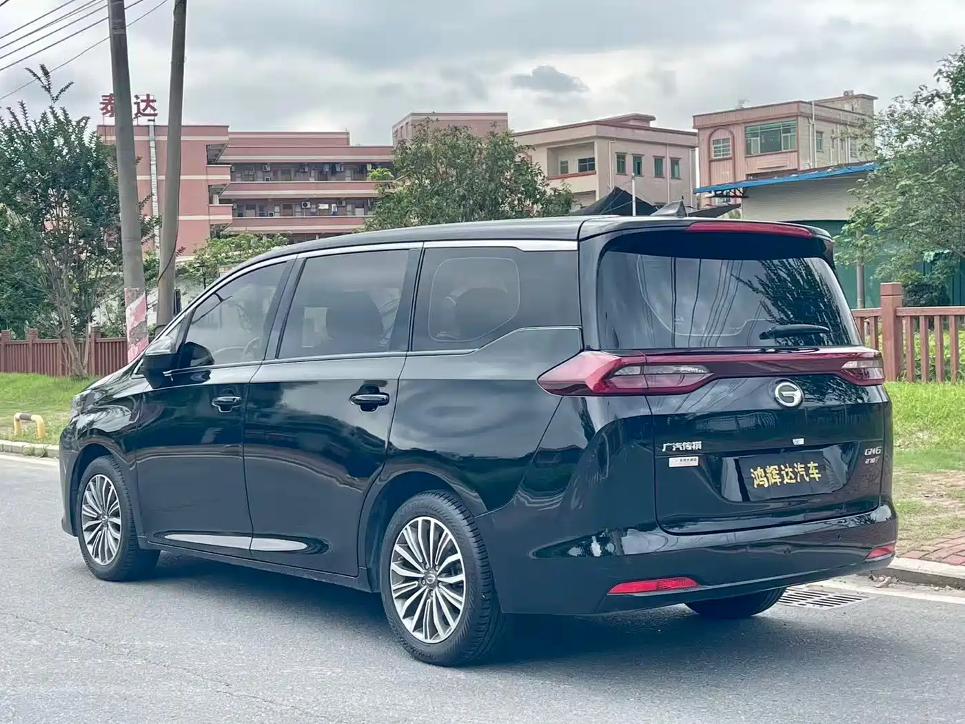 GAC Trumpchi Trumpchi M6 2019 270T Automatic Premium Edition (7-Seater) China V фото 10