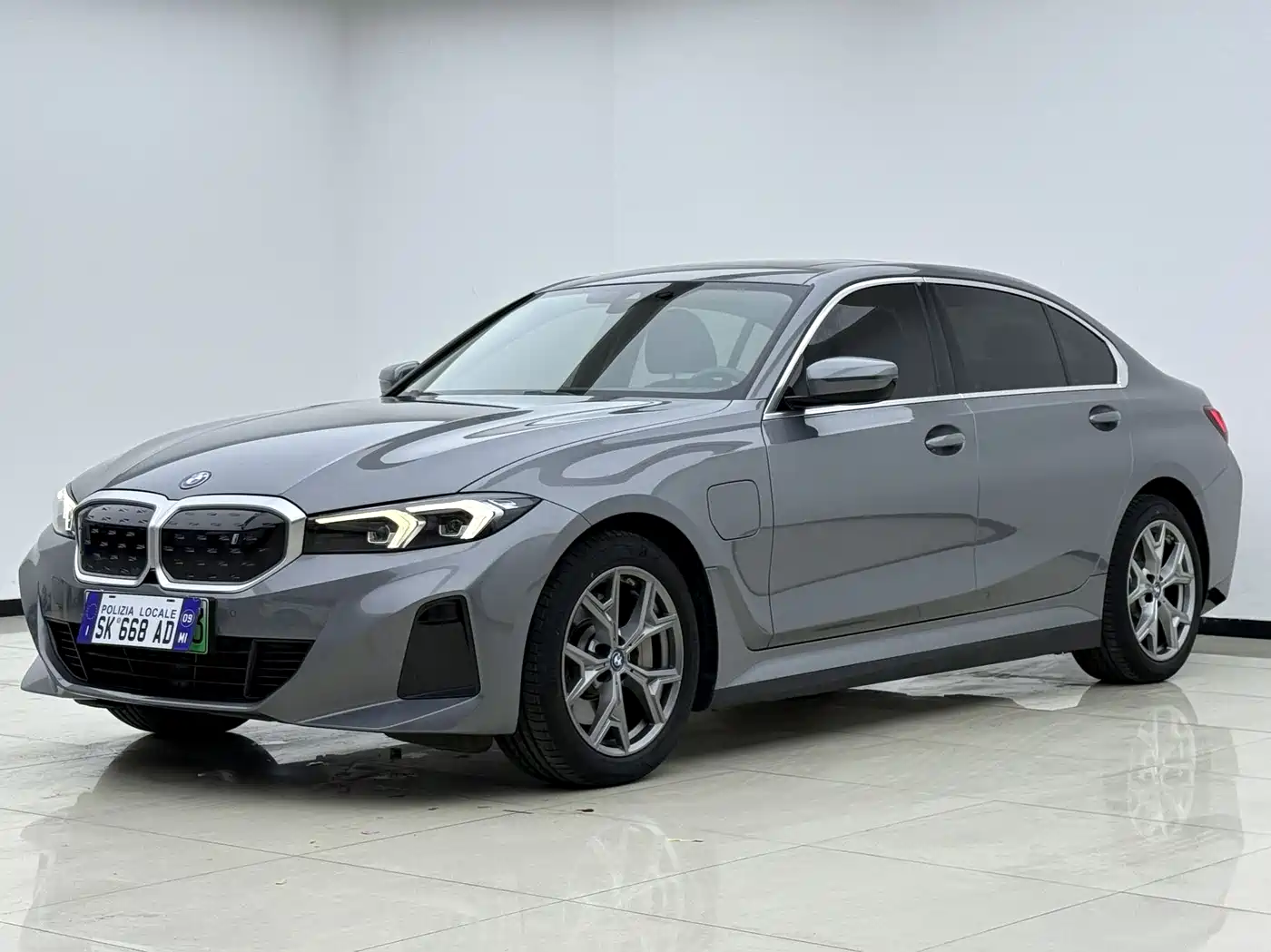 BMW i3 2022 eDrive 35 L