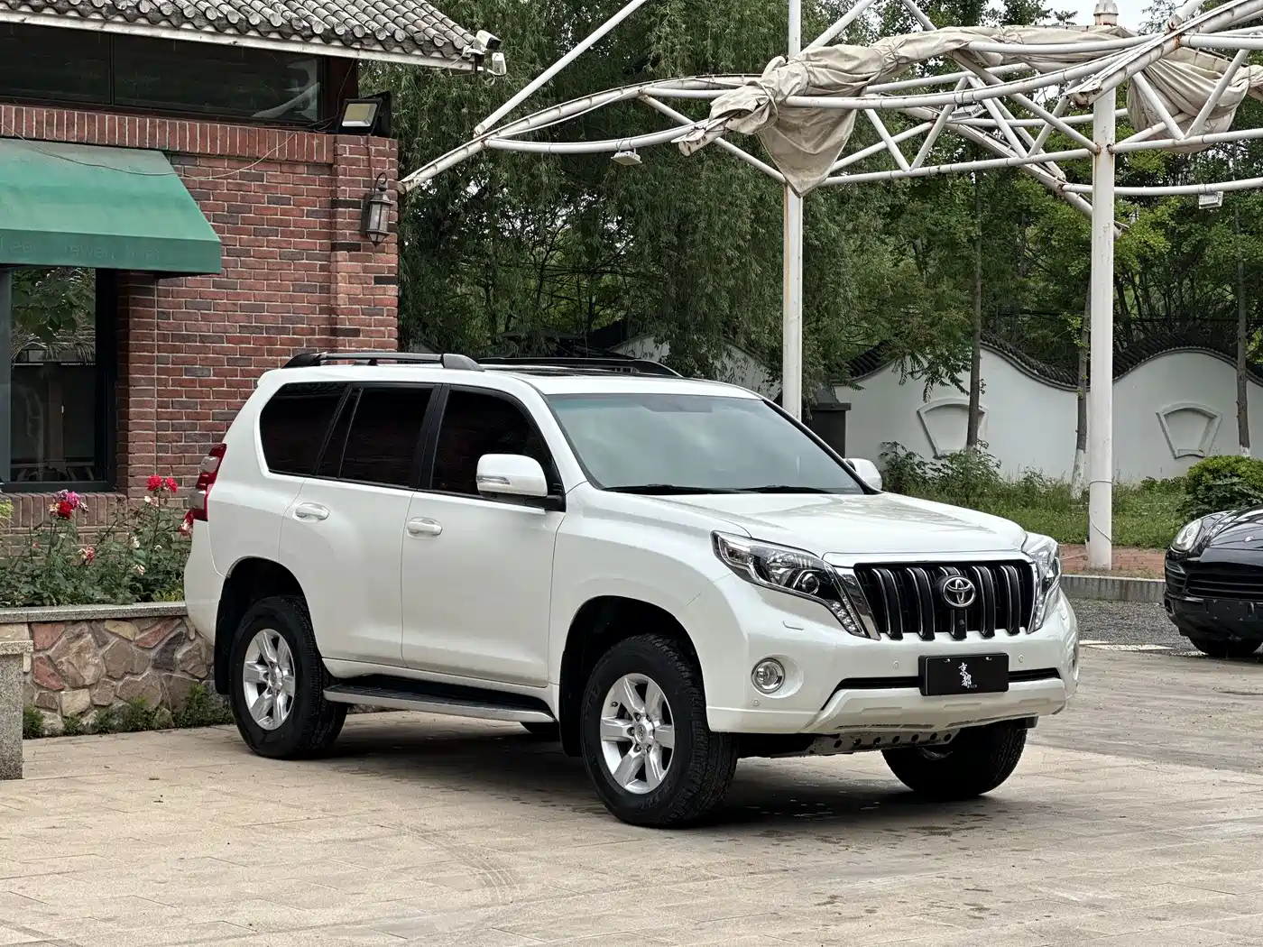 Toyota Prado 2016 3.5L Auto TX-L фото 3