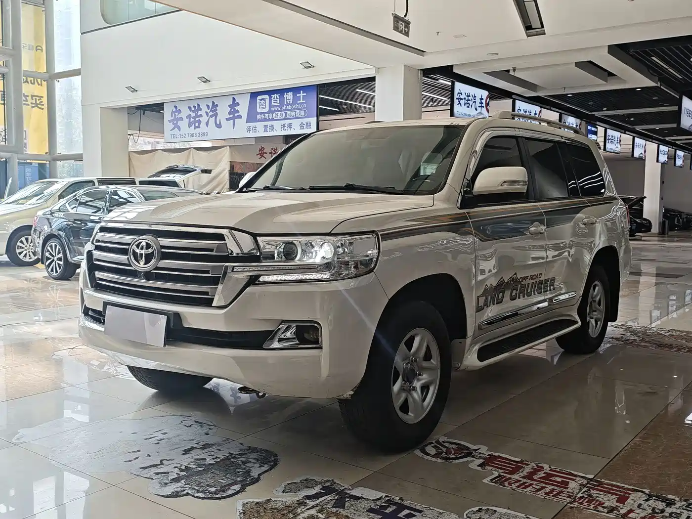 2020 Toyota Land Cruiser (Import)