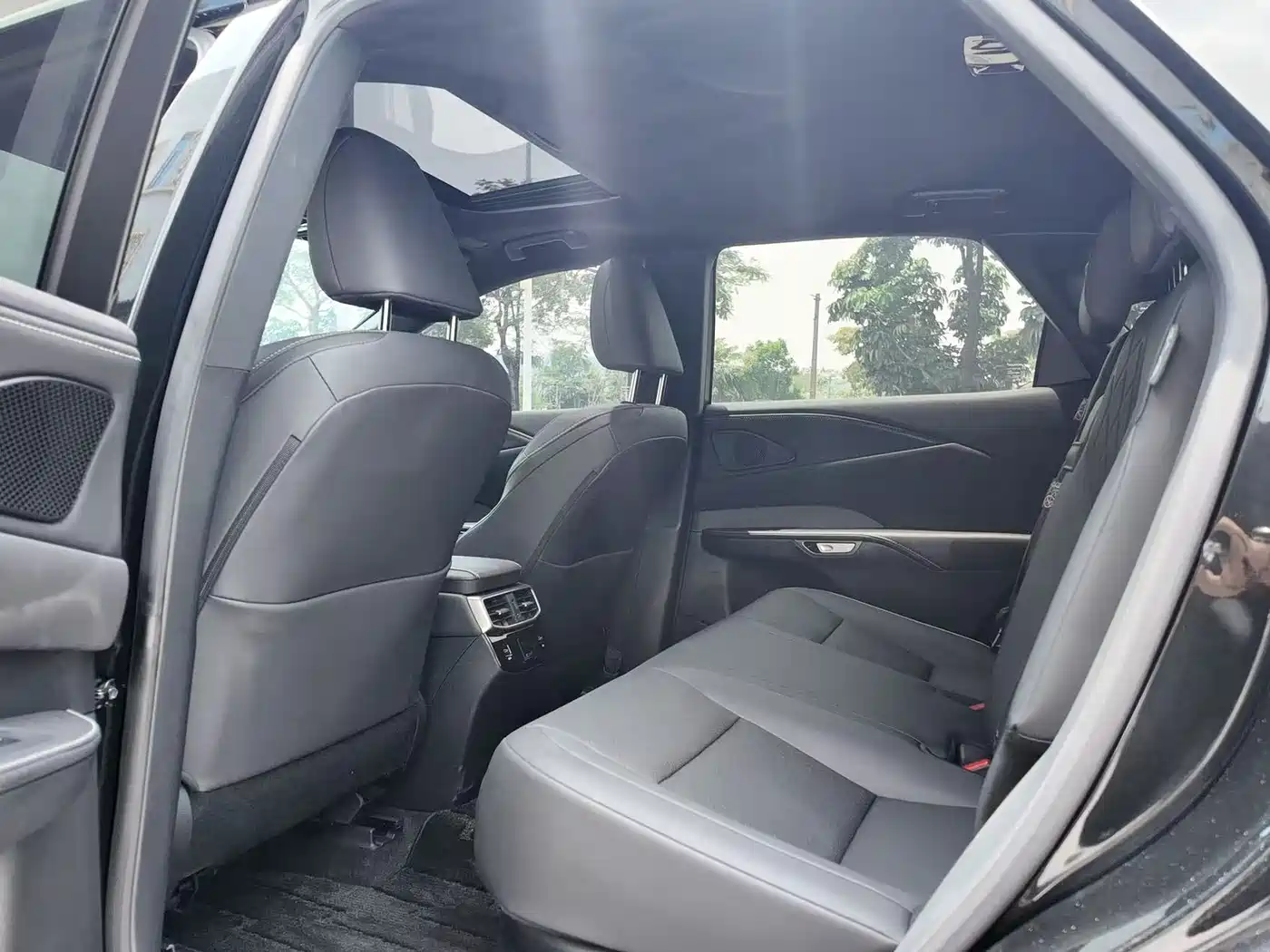 Lexus RX 2023 350h 2WD Joy Edition фото 5