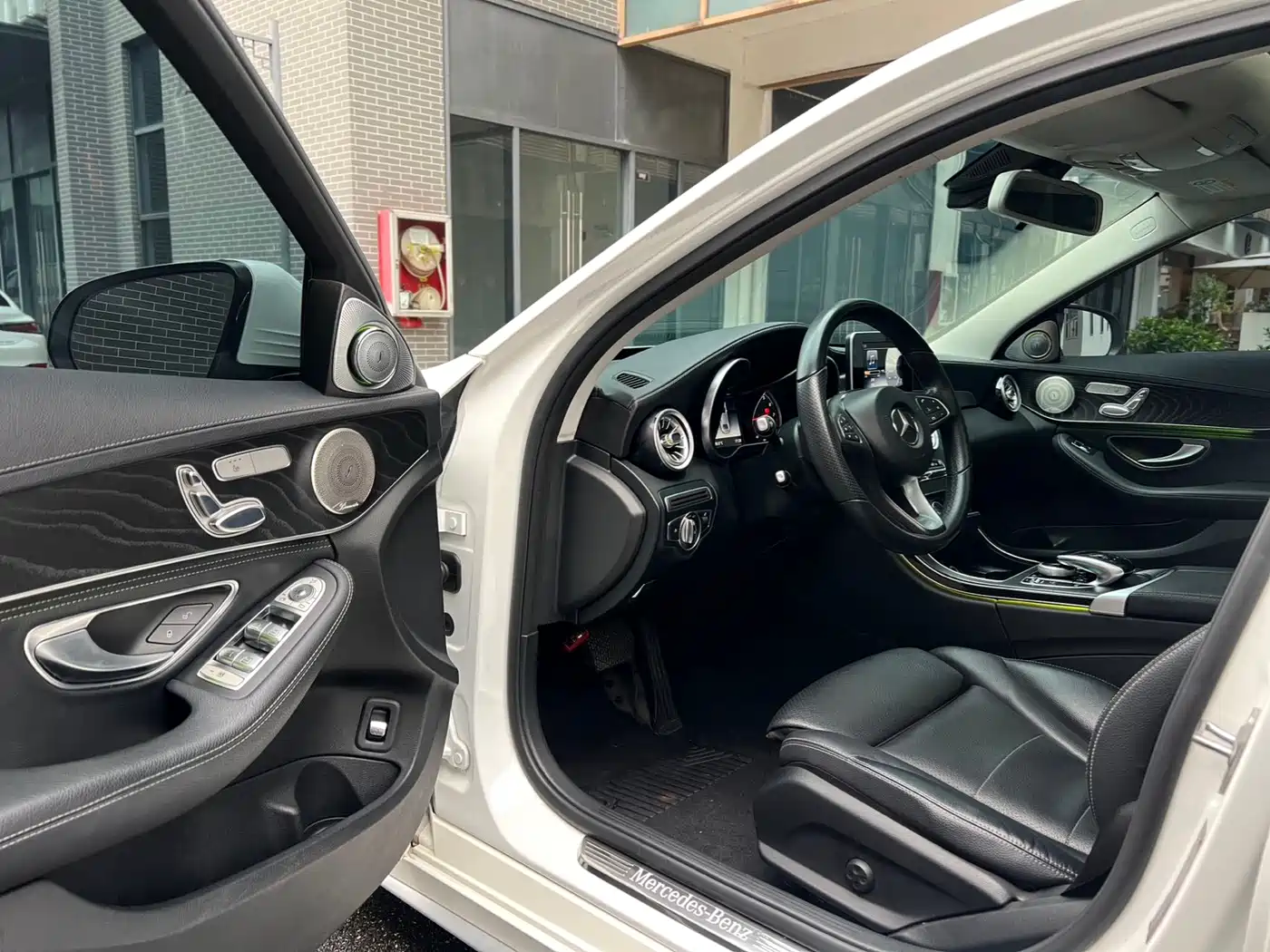 Mercedes-Benz C-Class 2018 C 200 L Sport Edition фото 12