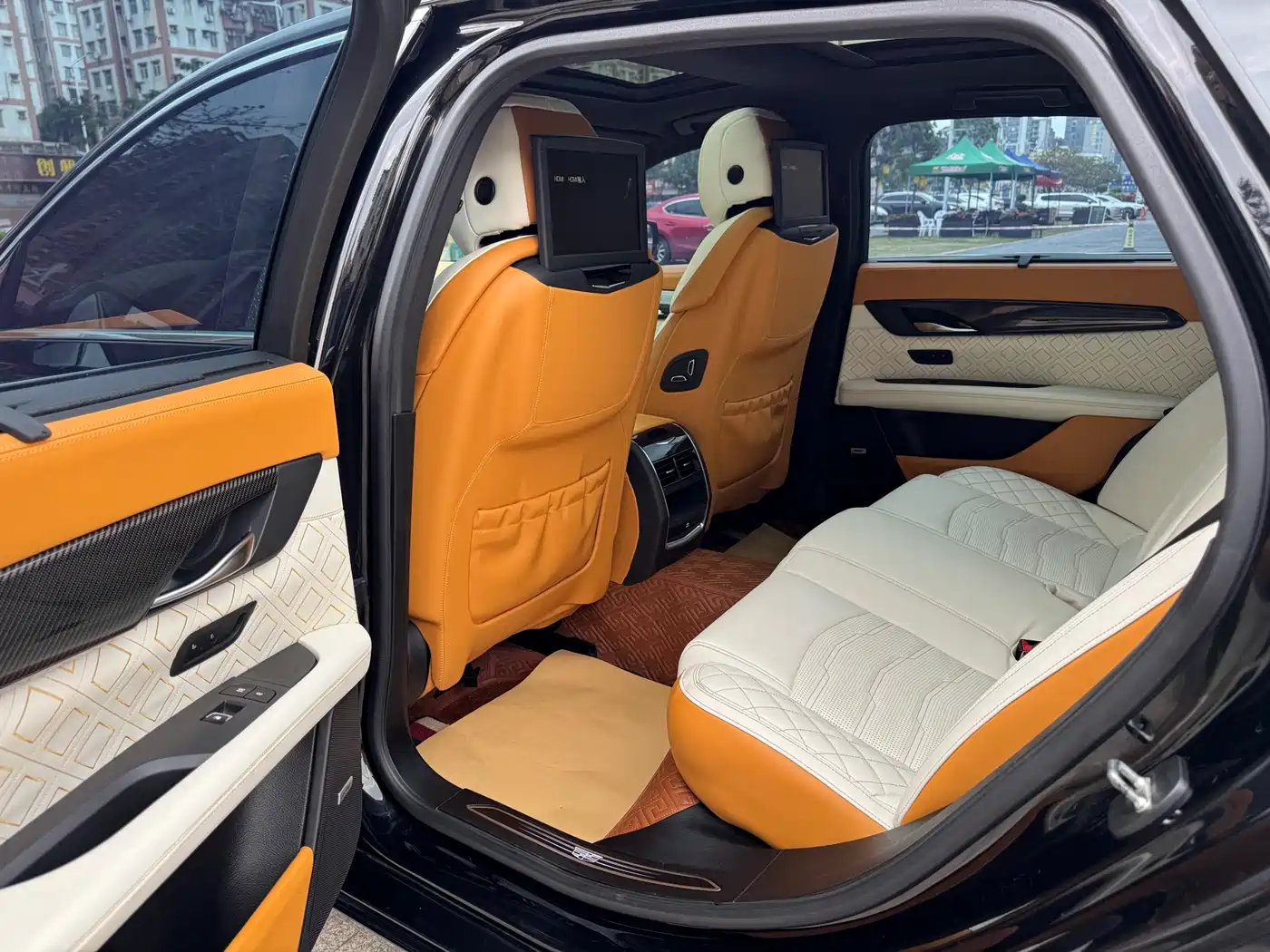 Cadillac CT6 2016 40T Leading фото 11