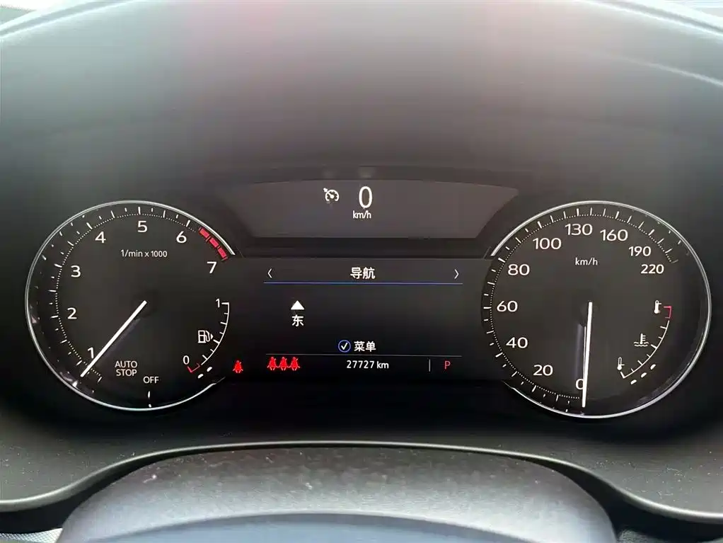 Cadillac XT4 2020 Facelift 28T 2WD Leading фото 14