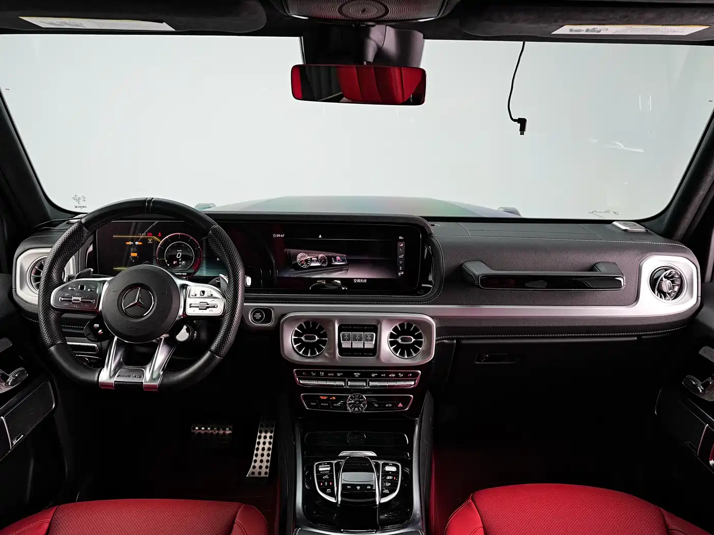 Mercedes-Benz G-Class AMG 2023 AMG G 63 фото 18