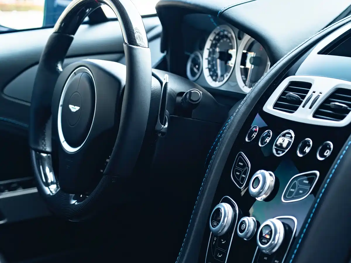 Aston Martin Rapide 2016 6.0L S фото 28
