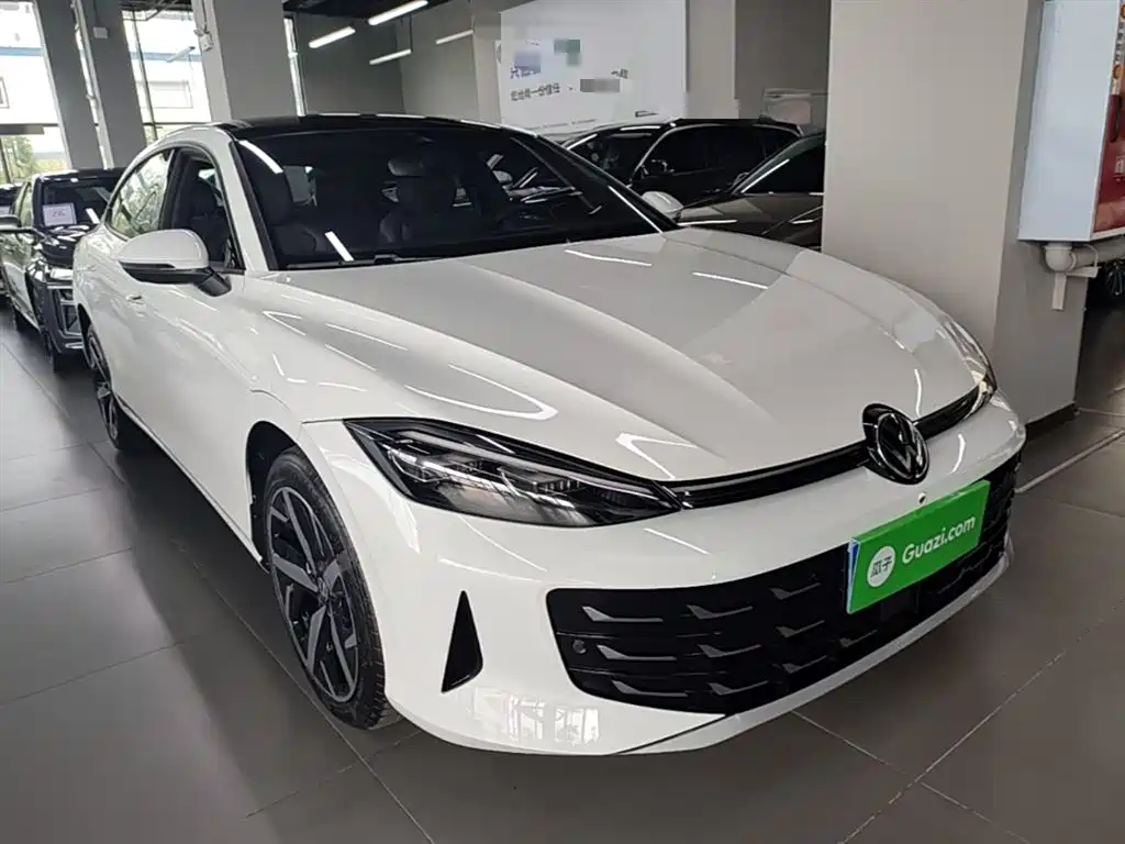 VOLKSWAGEN LINGDU
