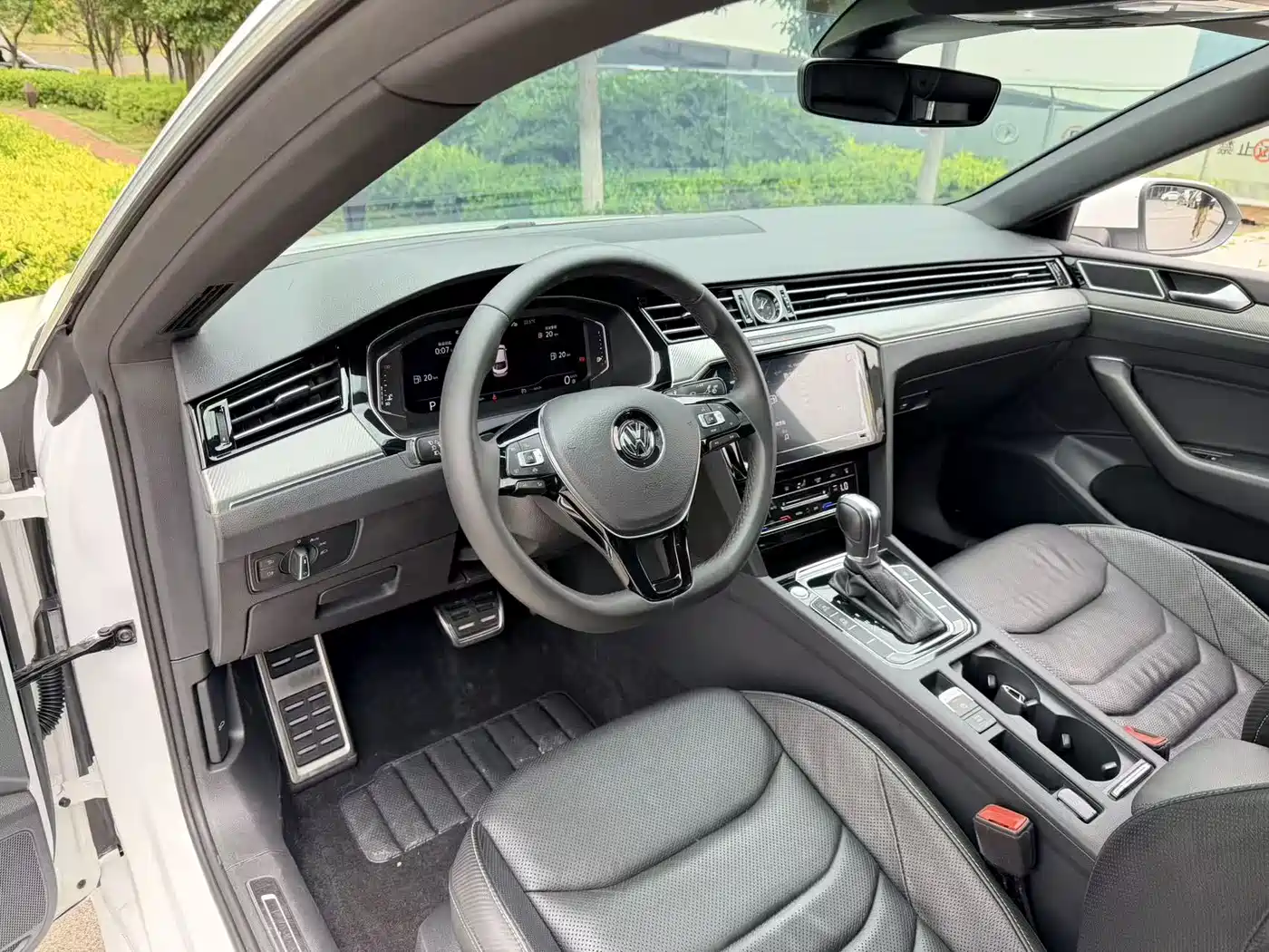 Volkswagen FAW-Volkswagen CC 2020 330TSI Glamour Version China VI фото 9