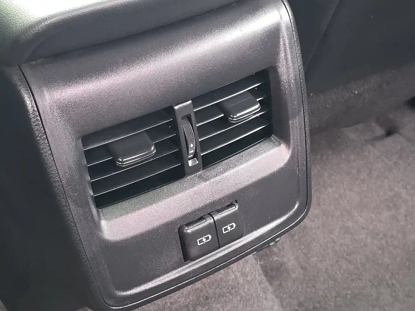Toyota Avalon 2022 2.5L Luxury Edition фото 19