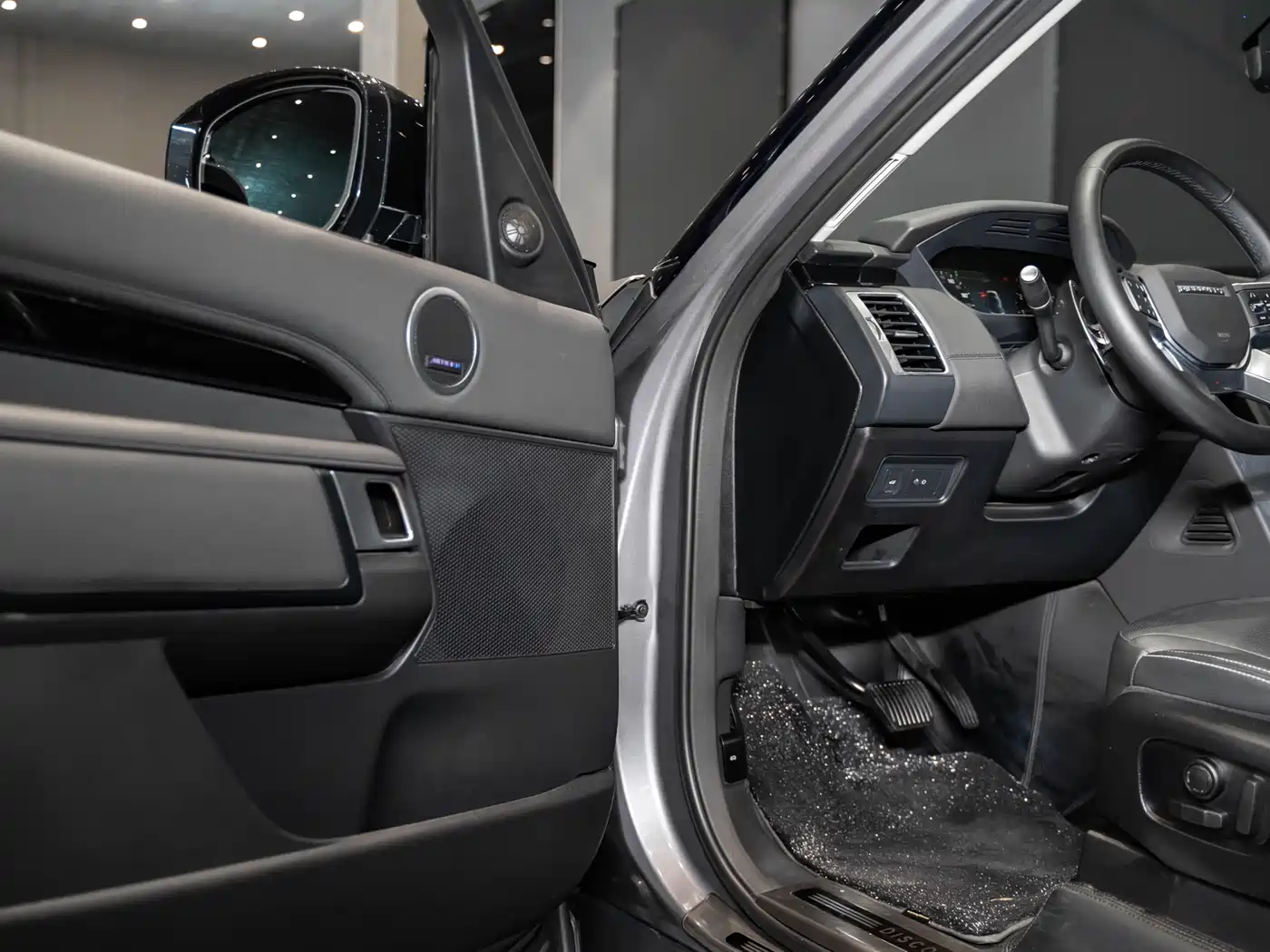 Land Rover Discovery 2024 Model 360PS S фото 9