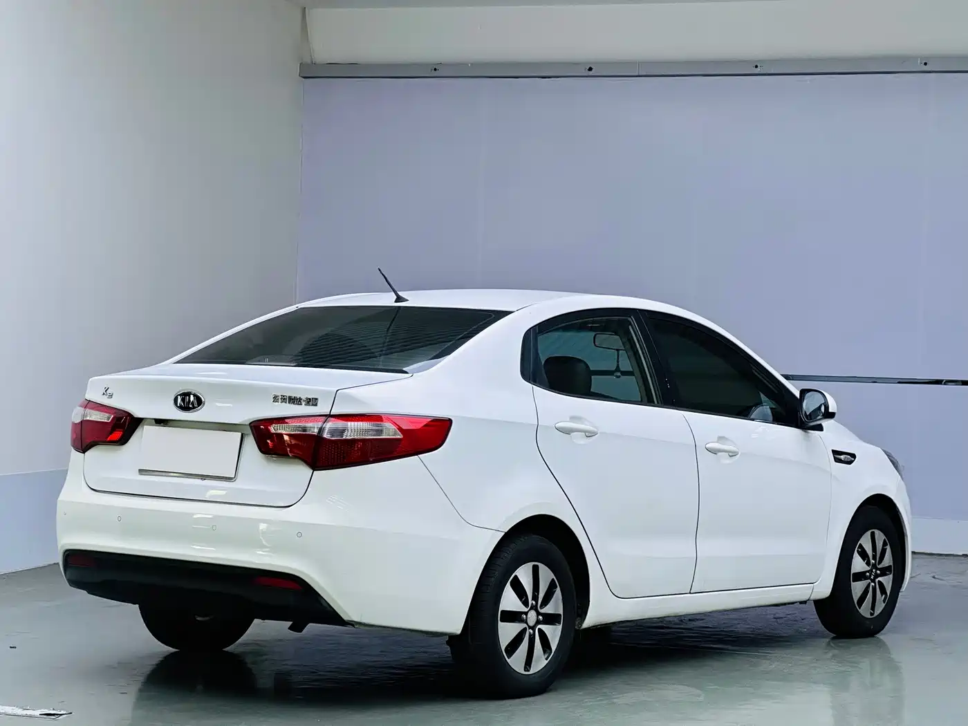 Kia K2 2012 2012 Sedan 1.4L AT GLS Commemorative Edition