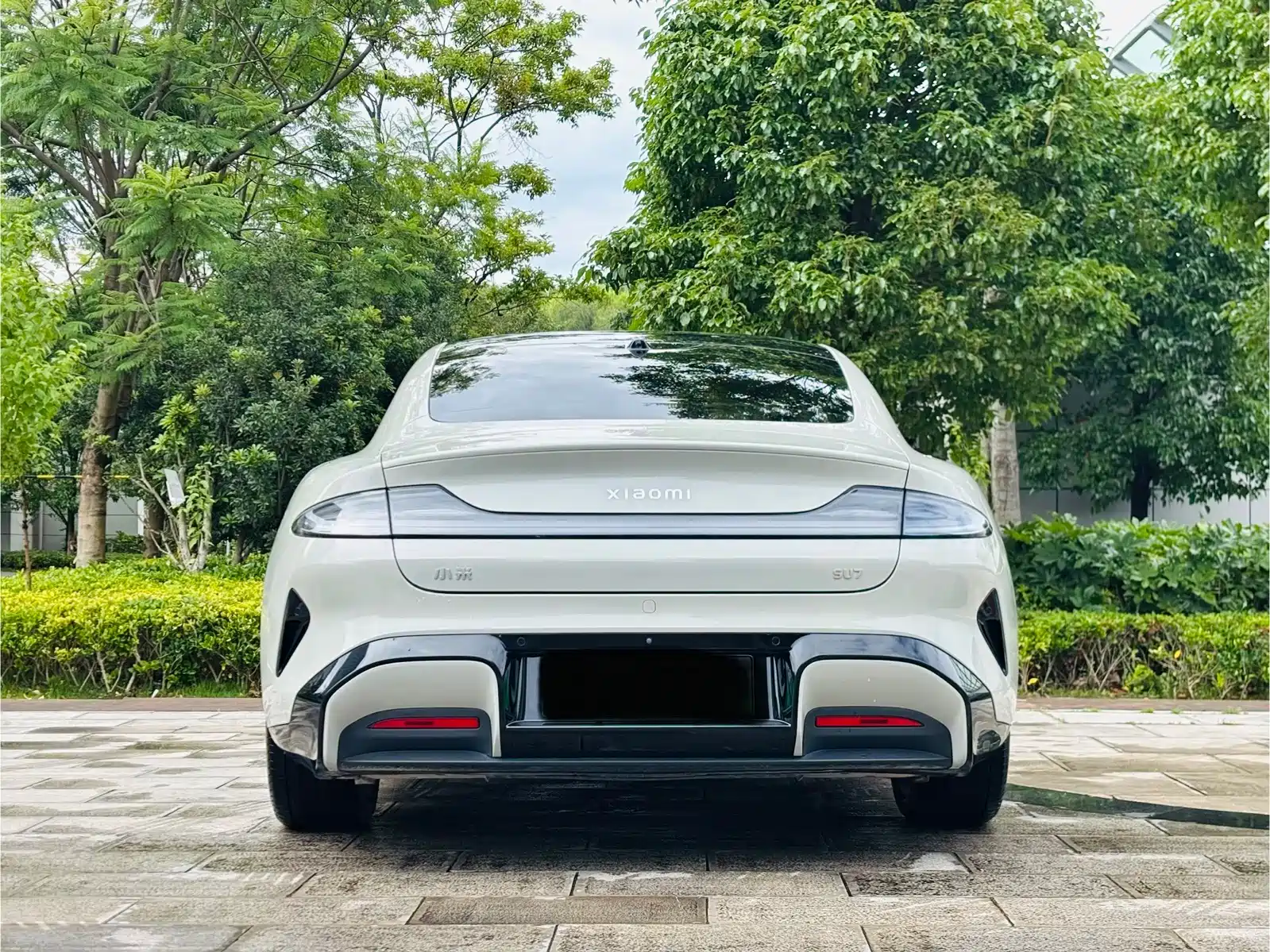 Фото 30 - Xiaomi SU7
