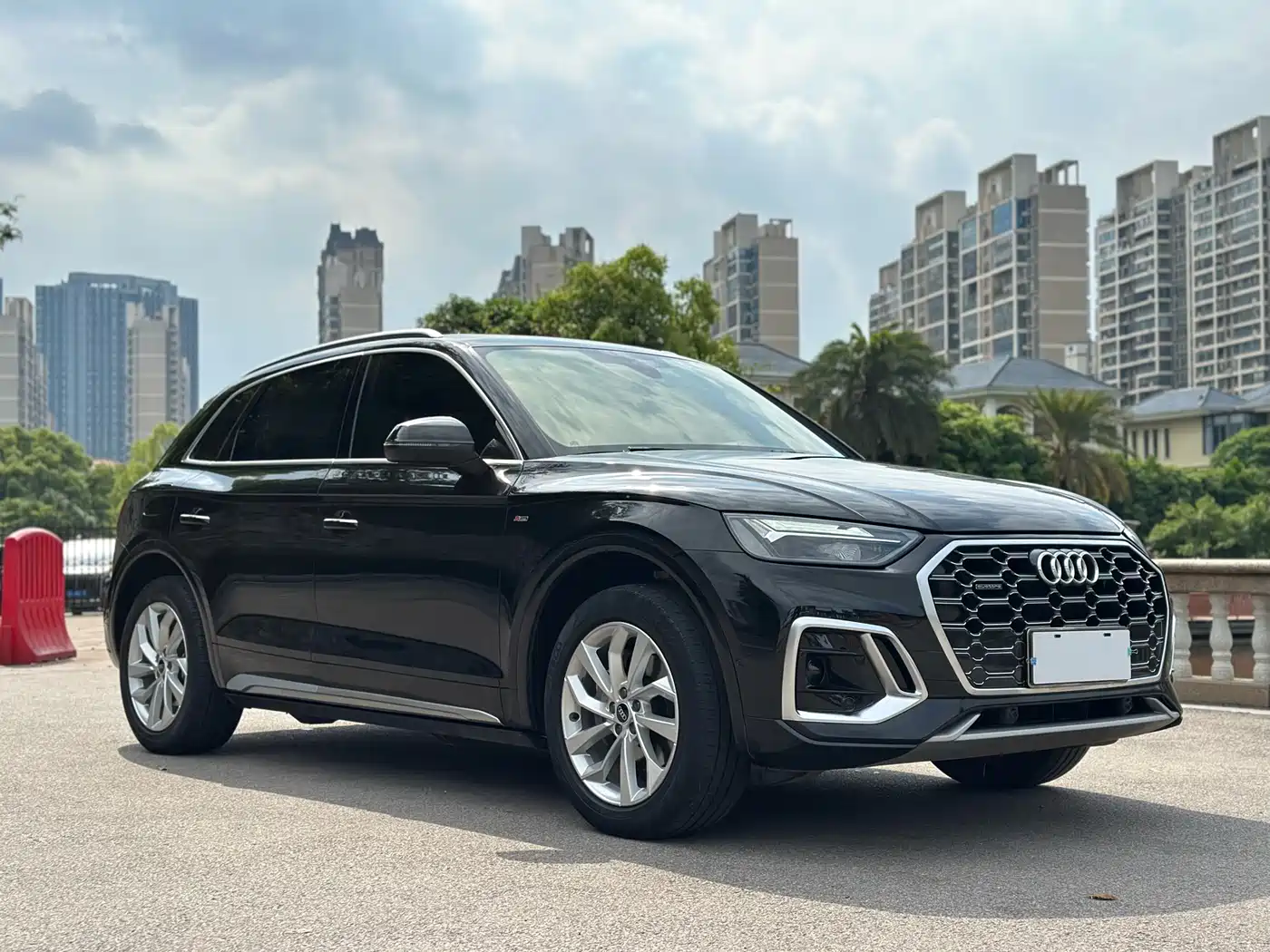 Audi Q5L 2022 Facelift 40T Luxury Elegance фото 3