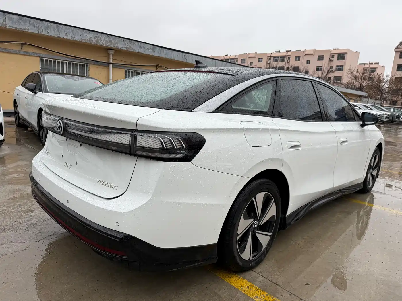 VOLKSWAGEN ID.7 VIZZION