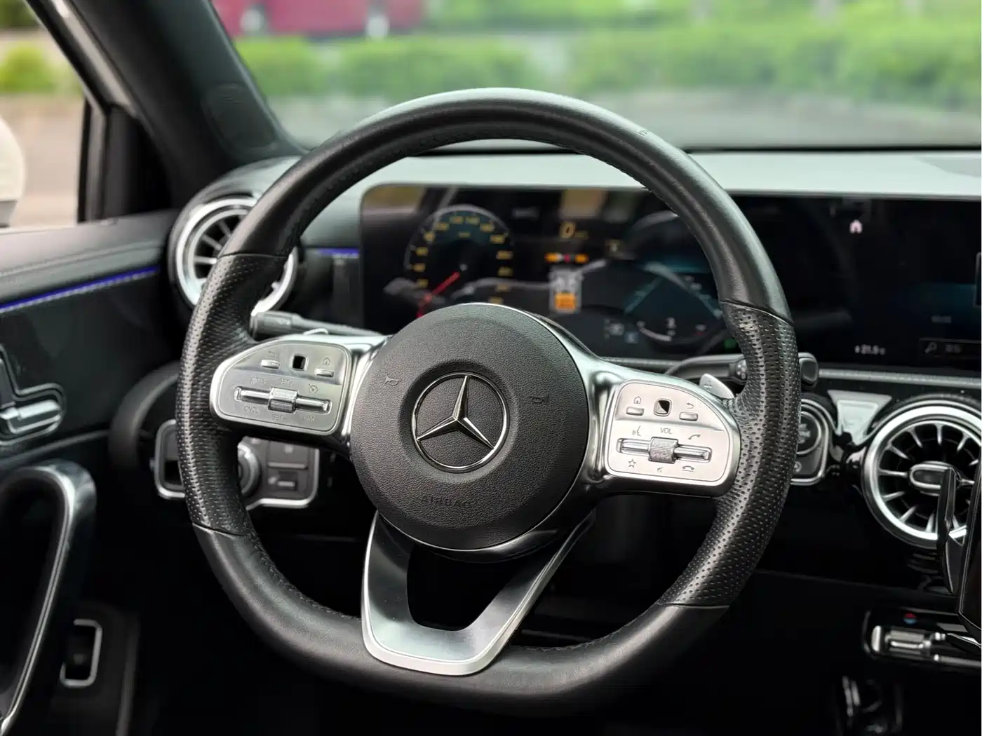 Mercedes-Benz A-Class 2021 A 200 L Sport Sedan Fashion Edition фото 6