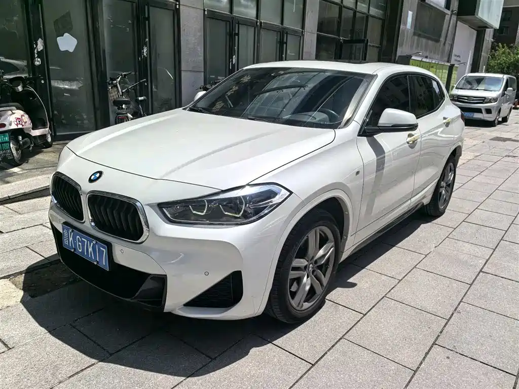 BMW X2