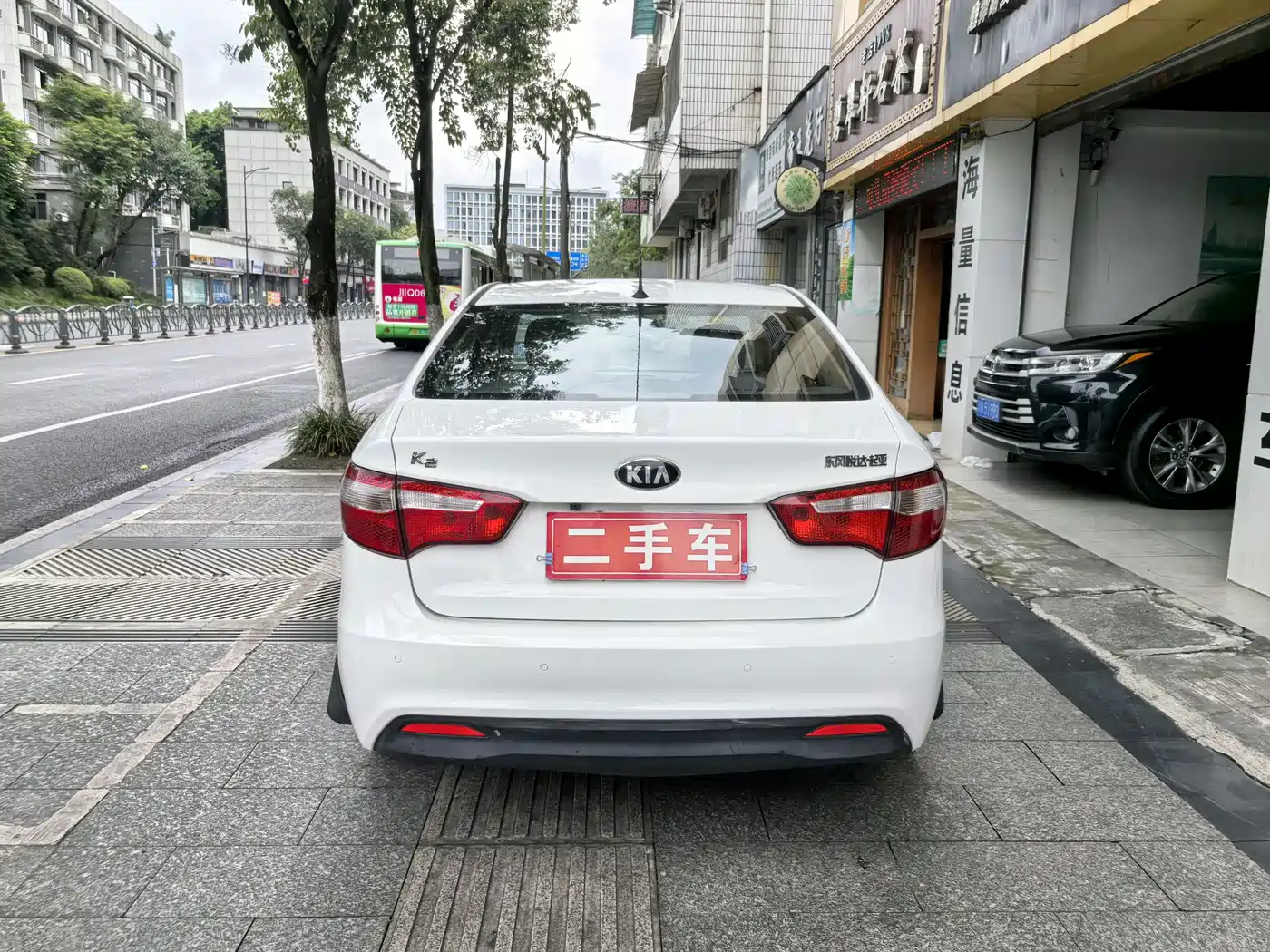 Kia K2 2012 Sedan 1.4L MT GLS Commemorative Edition фото 6