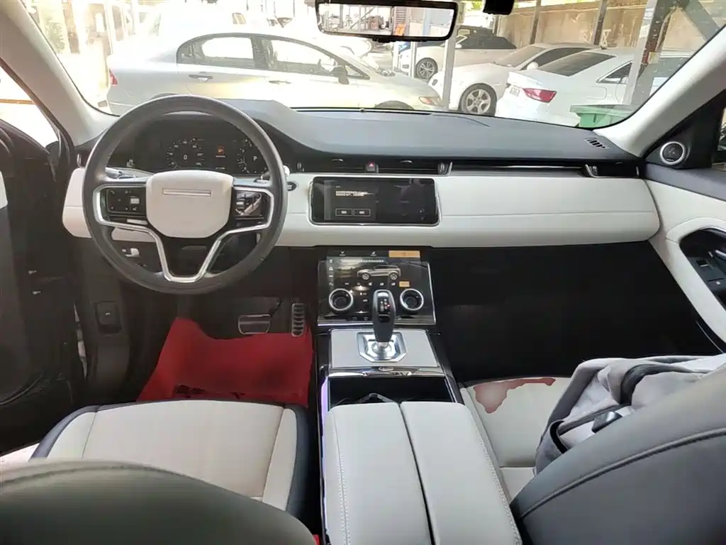 Land Rover Range Rover Evoque 2022 Range Rover Evoque L 249PS R-Dynamic Luxury Edition фото 10