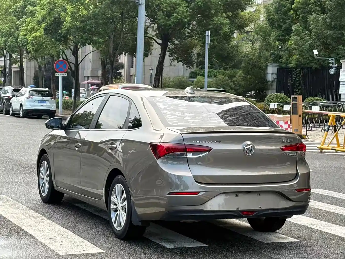 Фото 16 - Buick Excelle