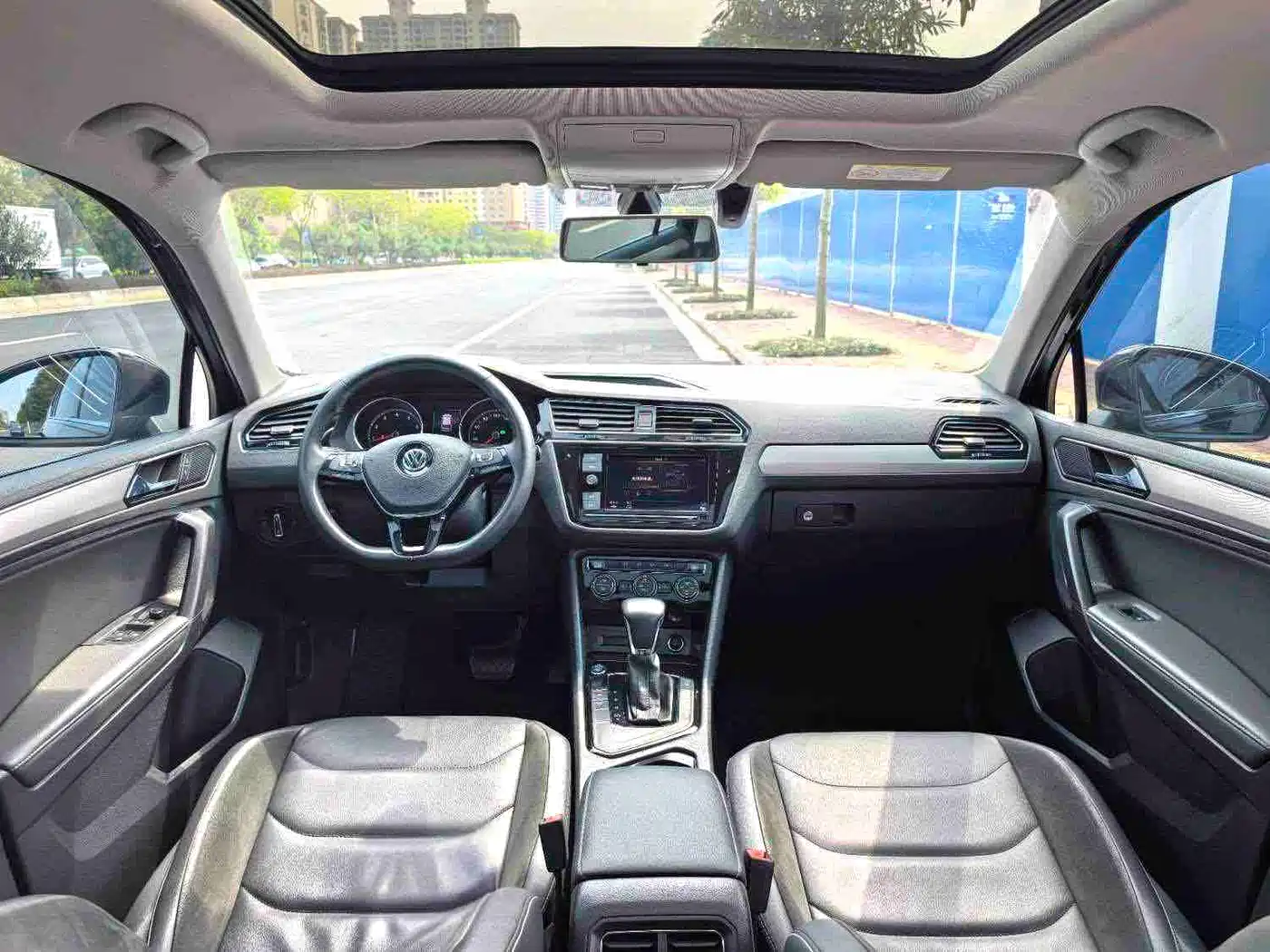 Volkswagen Tiguan L 2019 330TSI Automatic 2WD Panorama Comfort Edition China VI фото 9