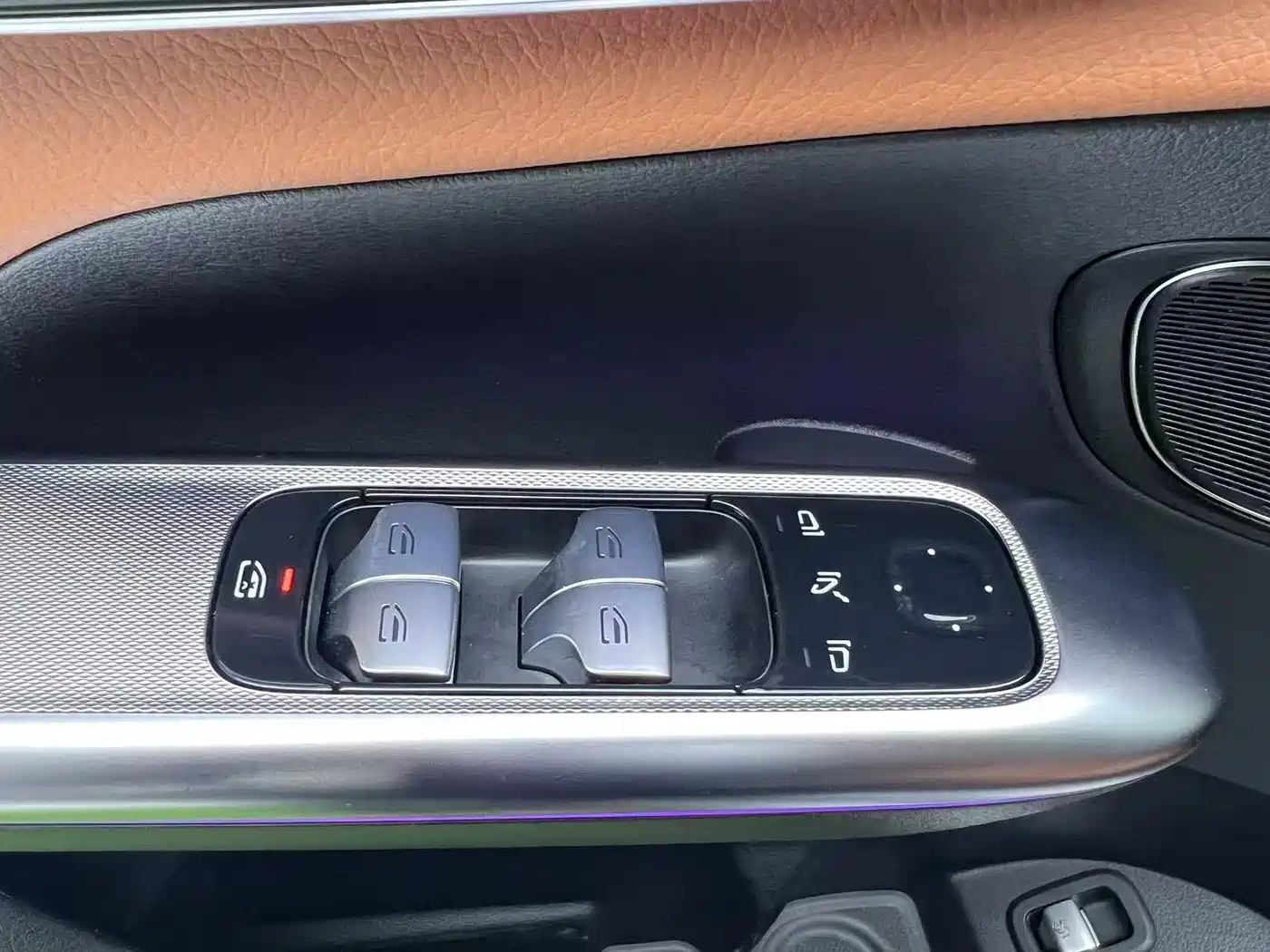 Mercedes-Benz GLC 2024 GLC 300 L 4MATIC Dynamic 5-seater фото 26