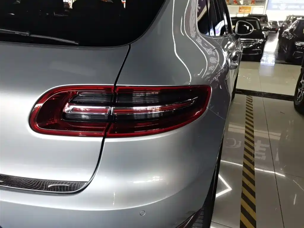Porsche Macan 2014 Macan 2.0T фото 8
