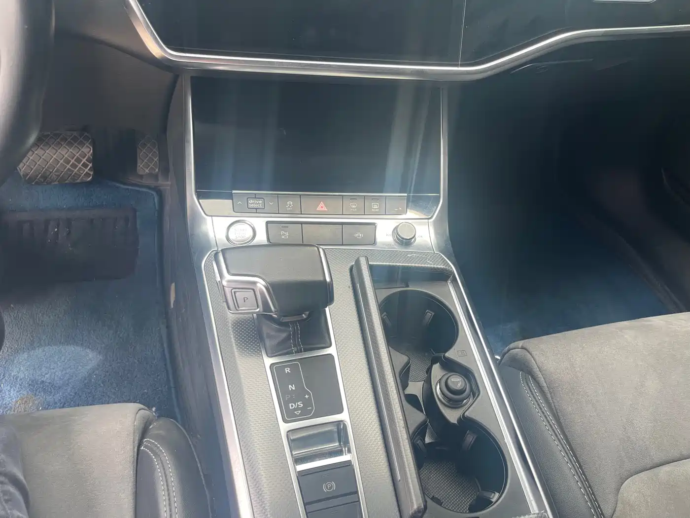 Audi A6L 2019 45 TFSI quattro Premium Dynamic фото 13