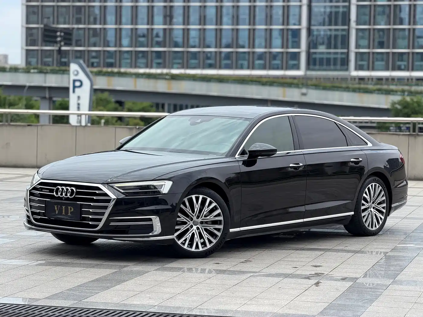 Audi A8 2019 Plus A8L 50 TFSI quattro Luxury фото 3