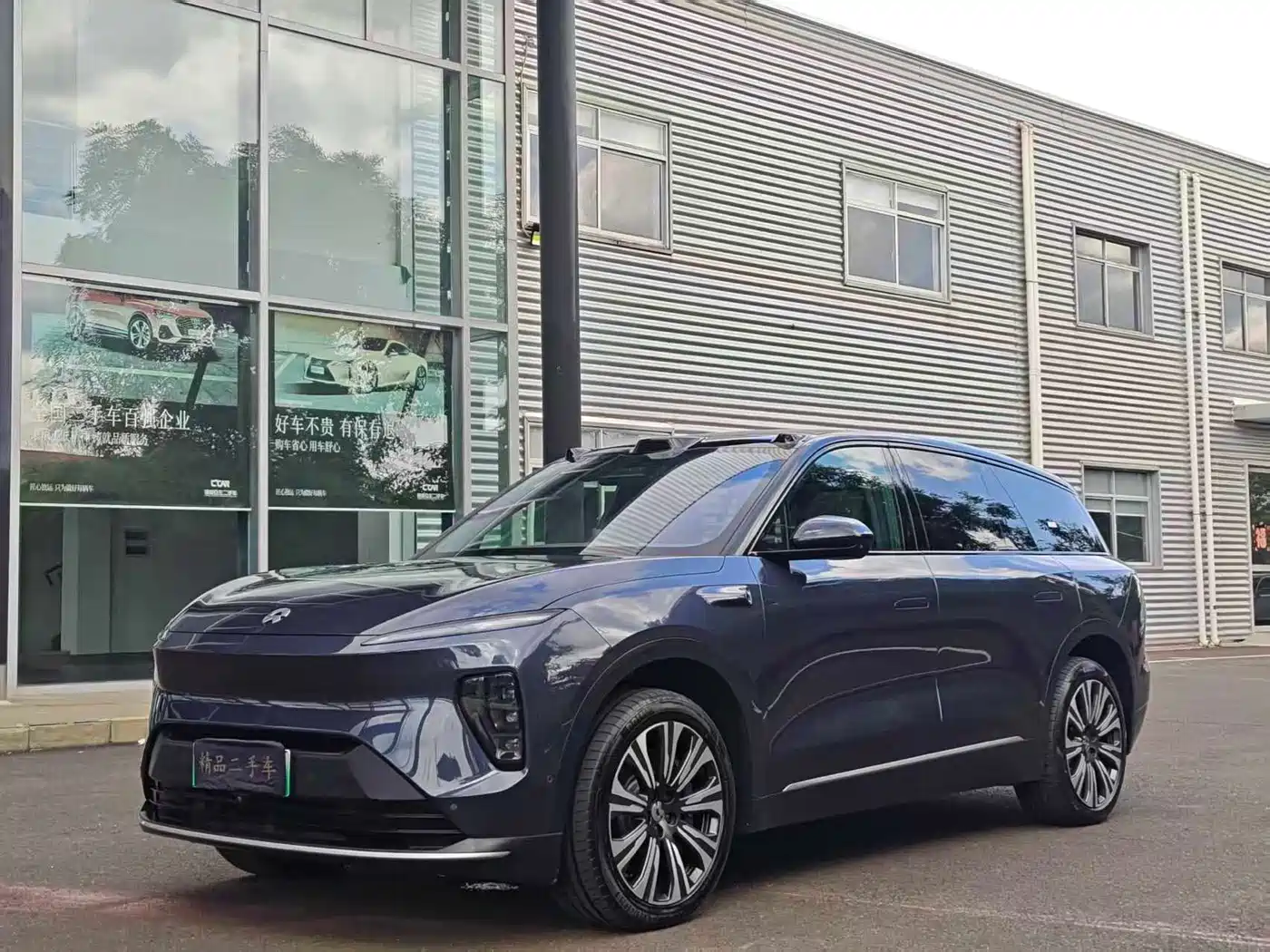 NIO ES8 2023 75kWh Executive Edition