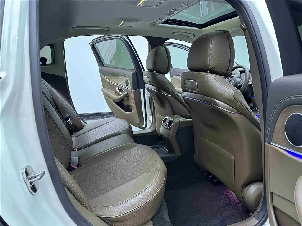 Mercedes-Benz E-Class 2016 E 200 L фото 11