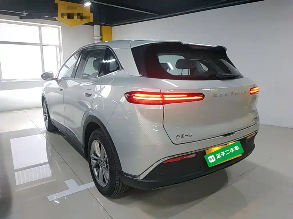 Photo 5 - Besturn Yueyi 03