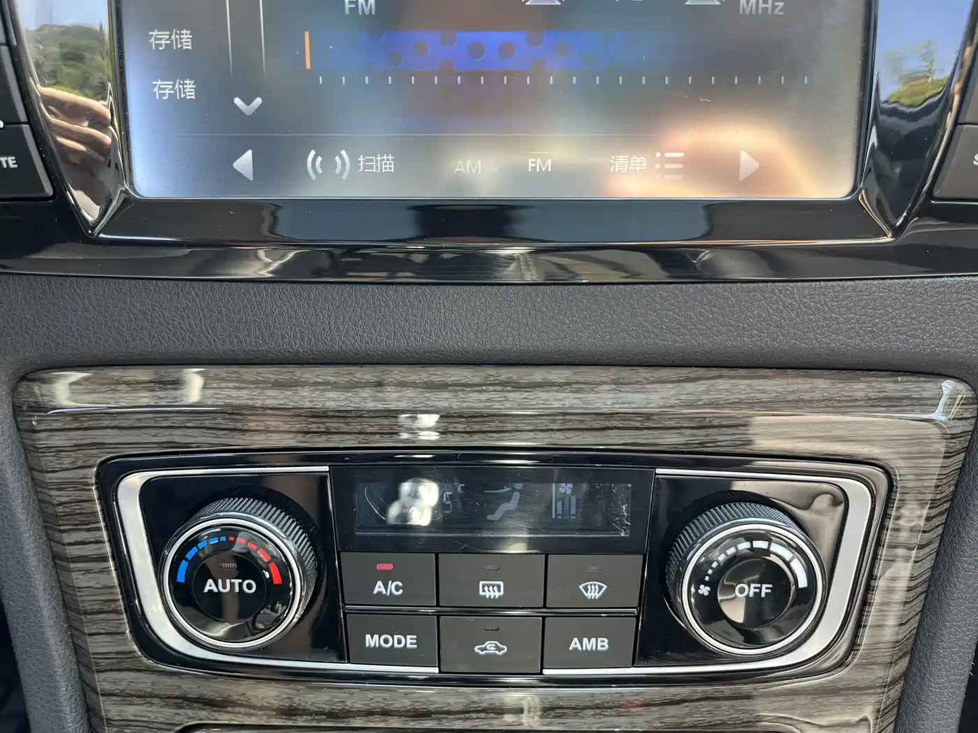 Zotye T600 2015 2015 1.5T Manual Premium