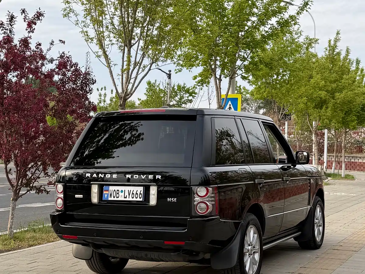 Land Rover Range Rover 2011 3.6 TDV8 фото 17