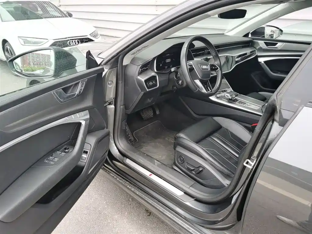 Audi A7 2024 45 TFSI Premium Selection фото 23