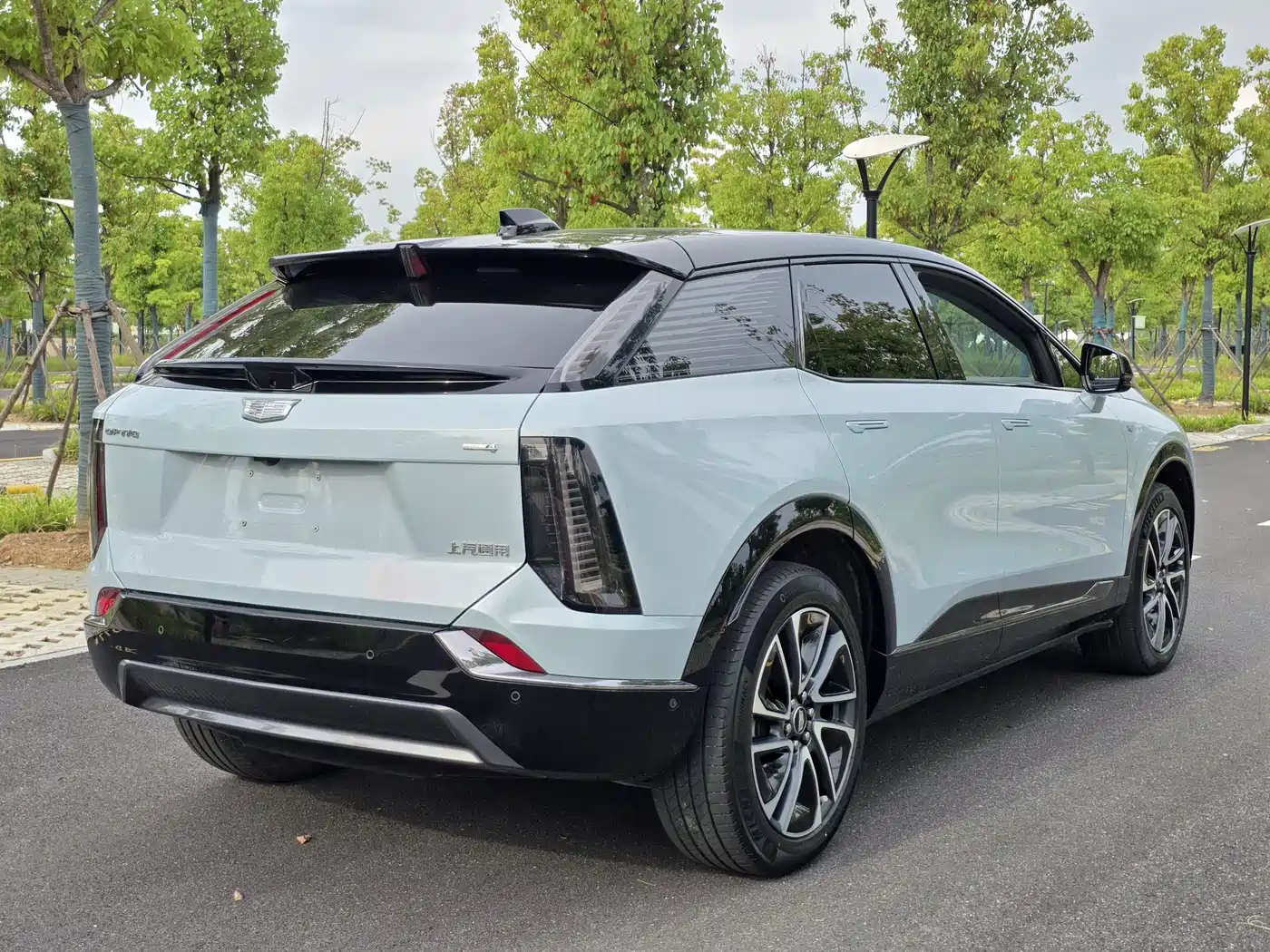 Cadillac IQ Ao Ge 2024 2024 AWD Long Range Edition