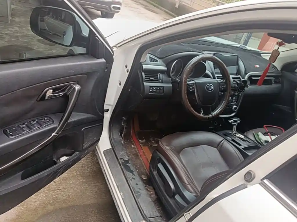 Besturn X80 2015 2015 2.0L Automatic Comfort Anniversary Edition
