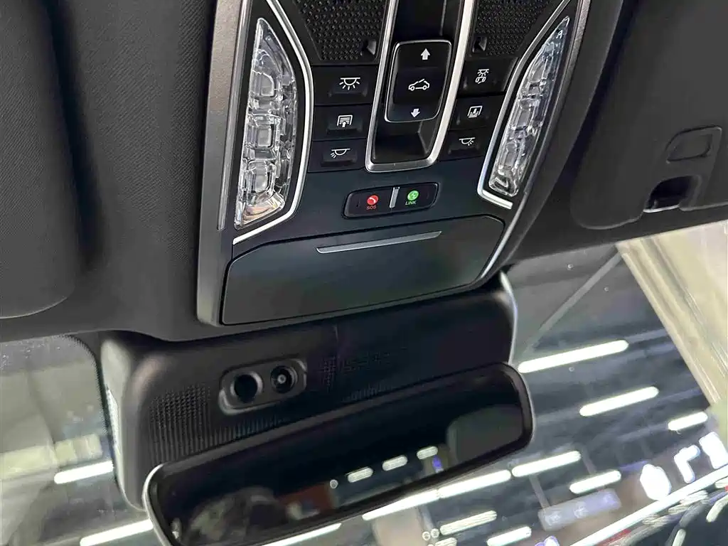 GAC Trumpchi Trumpchi GS8 2022 Hybrid Series 2.0TM AWD Flagship Edition (7-Seater) фото 13